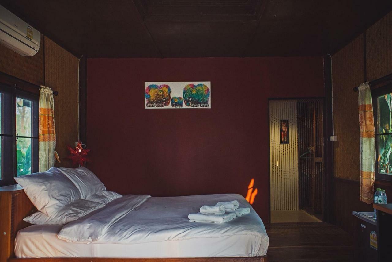 Kalm Pai Hotell Eksteriør bilde